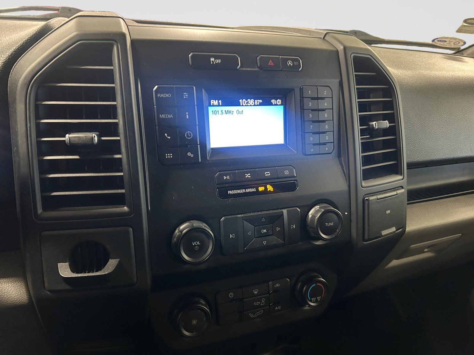 Used 2019 Ford F150 XL w/ Equipment Group 101A Mid RWD image 20