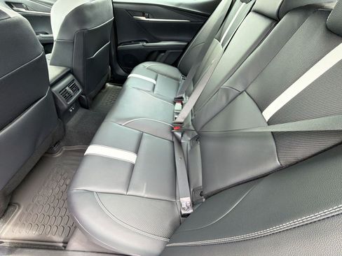 Used 2026 Toyota Camry SE FWD image 26