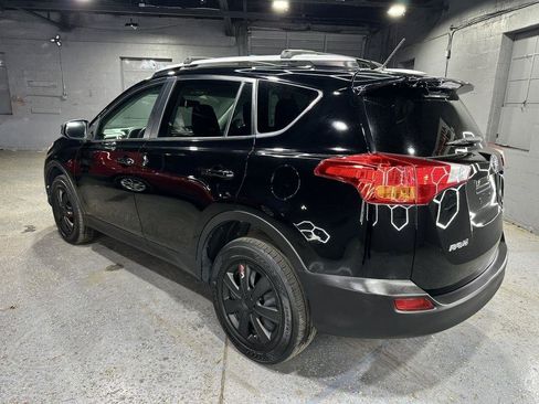Used 2015 Toyota RAV4 LE AWD/4WD image 3