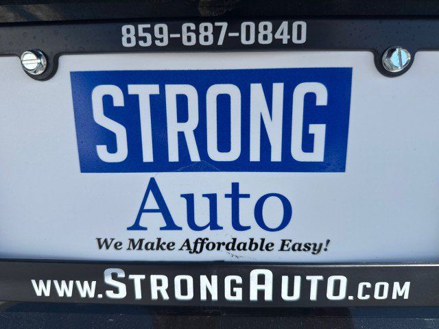 Used 2021 Chrysler Voyager LX FWD image 17