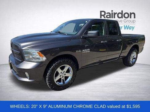 Used 2017 RAM 1500 Express AWD/4WD image 3