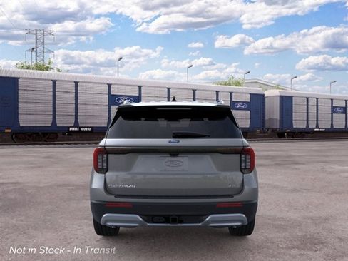 New 2026 Ford Explorer Platinum w/ LUX Leather Package AWD/4WD image 5