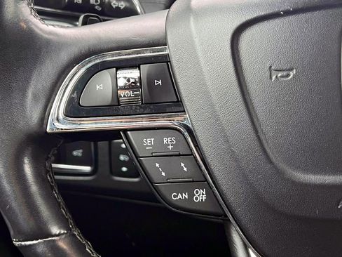 Used 2020 Lincoln Navigator L Reserve w/ Equipment Group 201A Reserve image 24