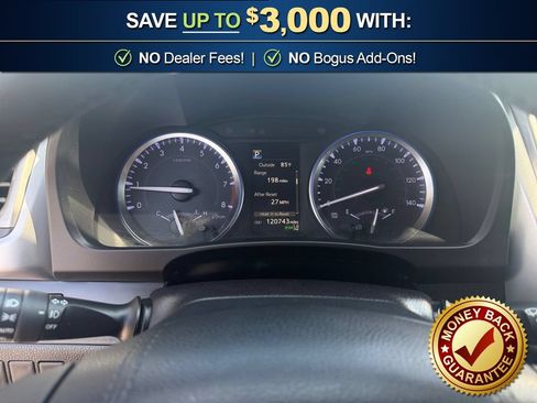 Used 2019 Toyota Highlander XLE AWD/4WD image 19