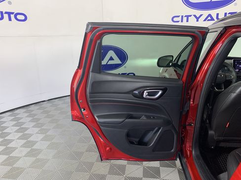 Used 2025 Jeep Compass Trailhawk AWD/4WD image 26