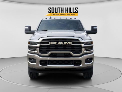 New 2026 RAM 2500 Big Horn AWD/4WD image 6