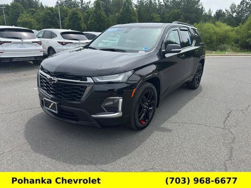 Used 2023 Chevrolet Traverse Premier w/ Redline Edition AWD/4WD image 3