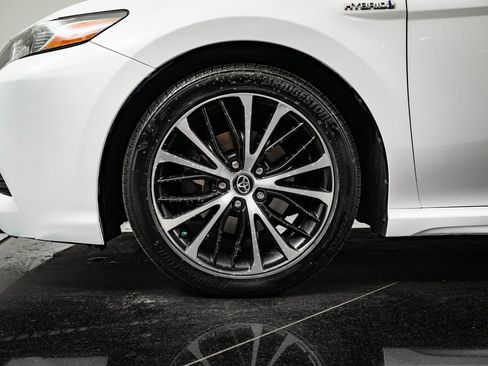 Used 2018 Toyota Camry SE image 13