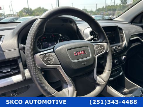 Used 2022 GMC Terrain SLE w/ Driver Convenience Package image 19
