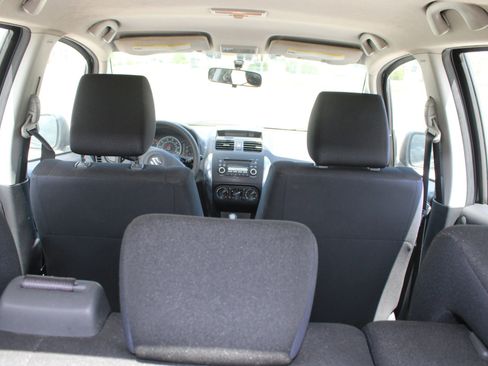 Used 2007 Suzuki SX4 AWD Hatchback image 31