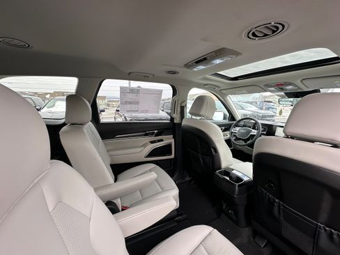 New 2025 Kia Telluride S image 20