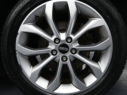 Used 2017 Lincoln MKC Select w/ Select Plus Package image 10