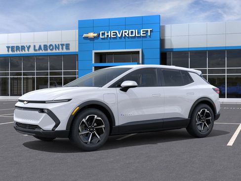 New 2026 Chevrolet Equinox EV LT image 7