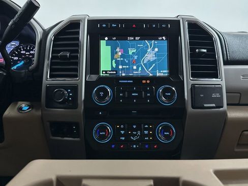Used 2018 Ford F350 Lariat w/ Lariat Ultimate Package AWD/4WD image 24