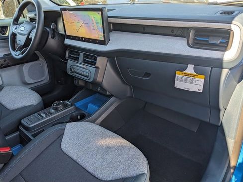 New 2025 Ford Maverick XLT w/ Equipment Group 301A image 31