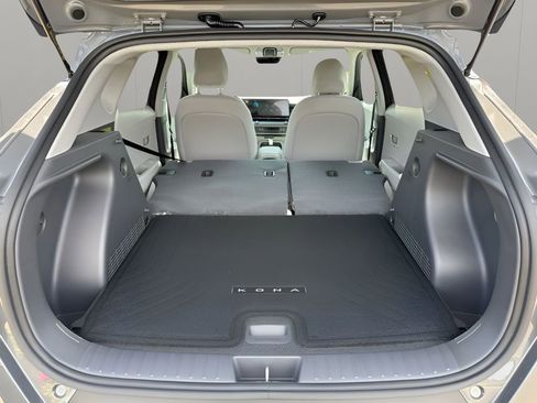 Used 2025 Hyundai Kona SEL image 9