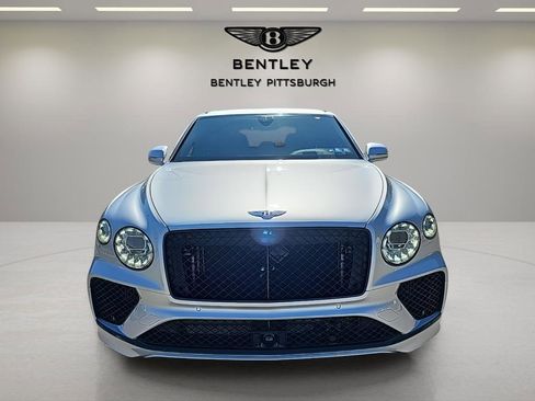 New 2024 Bentley Bentayga image 2
