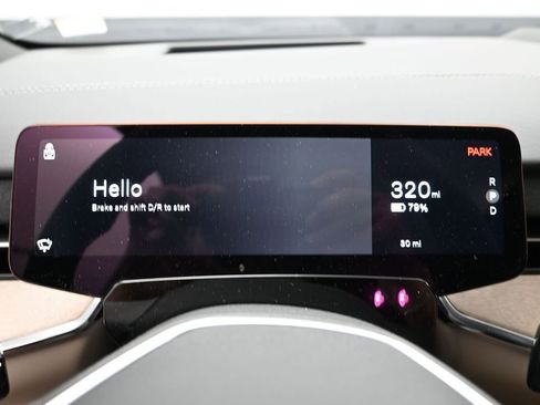 New 2025 Volvo EX90 Plus image 19