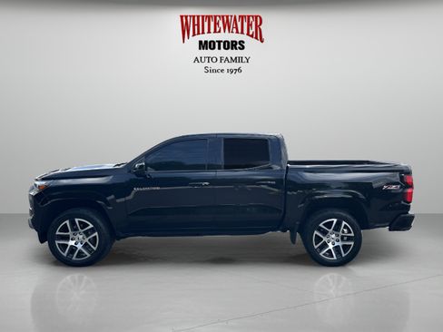 Used 2024 Chevrolet Colorado Z71 w/ Z71 Convenience Package 2 AWD/4WD image 2