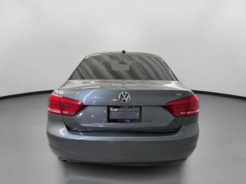 Used 2013 Volkswagen Passat TDI SE FWD image 8