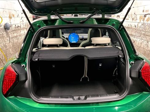 Used 2026 MINI Cooper 2-Door Hardtop image 31