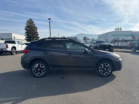 Used 2018 Subaru Crosstrek 2.0i Limited image 3