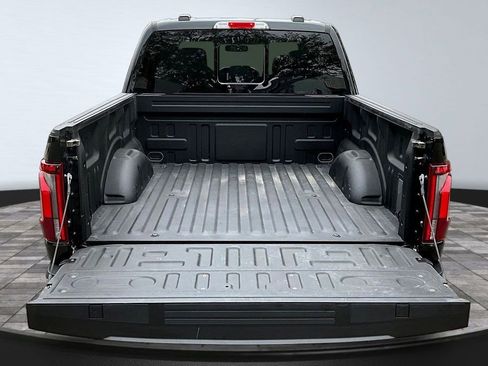 Used 2024 Ford F150 Lariat w/ Tow/Haul Package AWD/4WD image 7