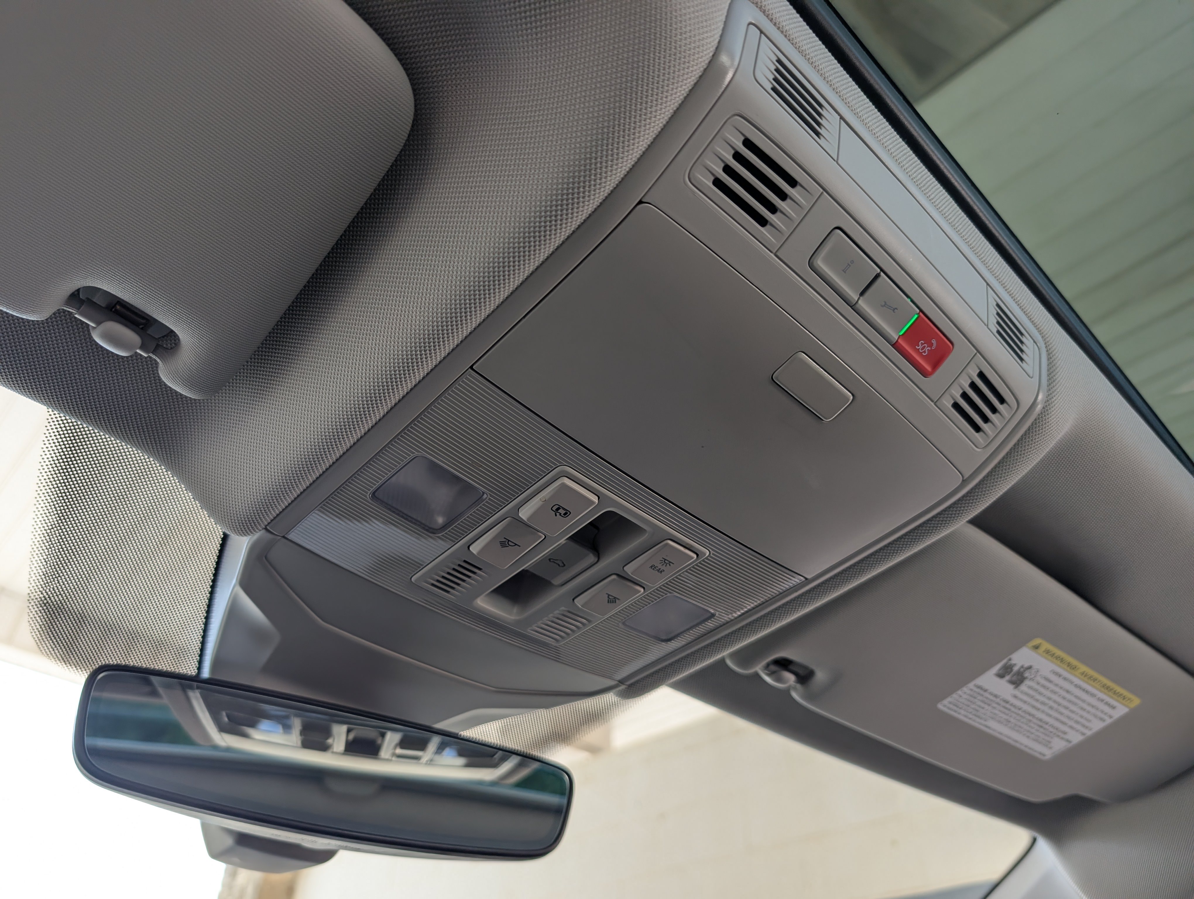 Used 2025 Volkswagen Jetta SE w/ Sunroof Package FWD image 30
