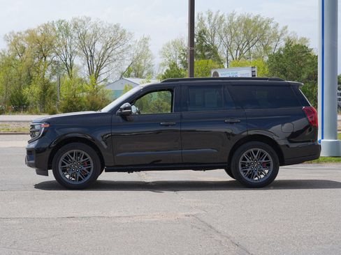 Used 2025 Ford Expedition Platinum w/ Stealth Performance Package AWD/4WD image 7