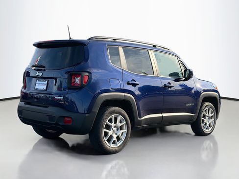 Used 2020 Jeep Renegade Latitude w/ Cold Weather Group AWD/4WD image 2