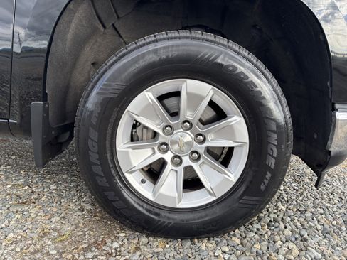 Used 2019 Chevrolet Silverado 1500 LT AWD/4WD image 9