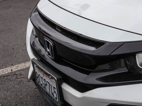 Used 2018 Honda Civic EX image 3