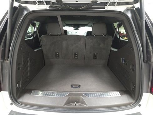Used 2021 GMC Yukon XL Denali image 9