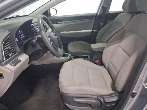 Used 2017 Hyundai Elantra SE FWD image 14