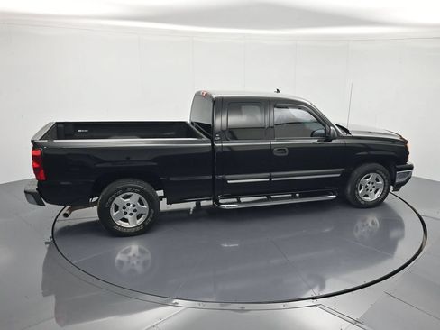 Used 2007 Chevrolet Silverado 1500 LT w/ Extended Cab Value Package RWD image 29