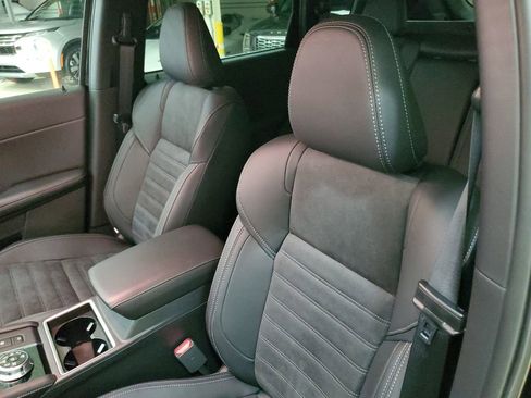 New 2025 Mitsubishi Outlander SE image 20