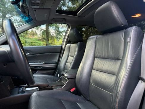 Used 2010 Honda Accord EX-L image 10