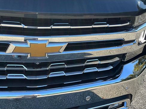 Certified 2021 Chevrolet Silverado 1500 LTZ w/ Technology Package image 28