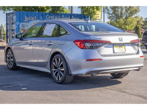 Used 2023 Honda Civic EX image 5