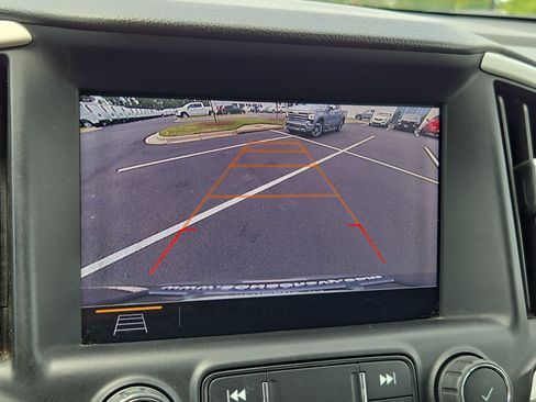 Used 2020 GMC Terrain SLT FWD image 30