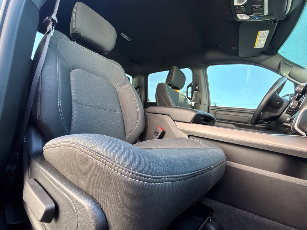 Used 2026 RAM 1500 Express AWD/4WD image 27