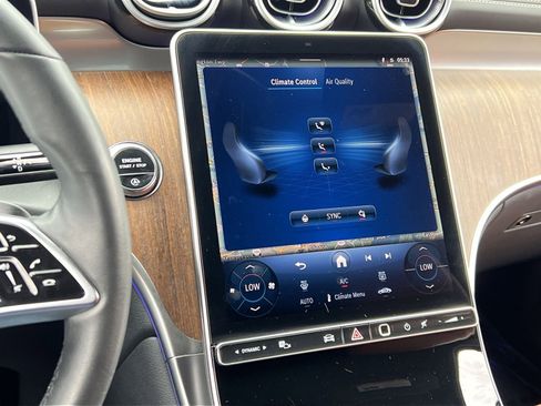 Certified 2025 Mercedes-Benz GLC 300 4MATIC image 19