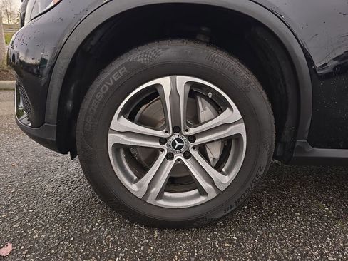 Used 2019 Mercedes-Benz GLC 300 4MATIC image 36