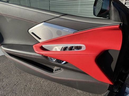 Used 2021 Chevrolet Corvette Stingray Premium Conv w/ Z51 Performance Package image 13