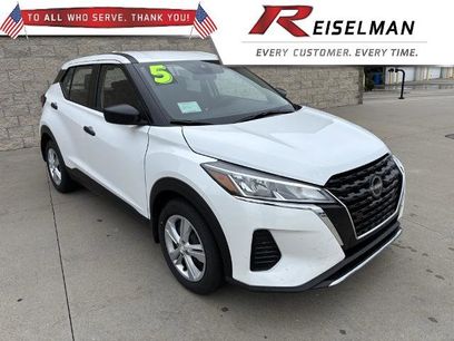 Certified 2025 Nissan Kicks Play S