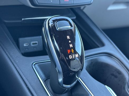 Certified 2023 Cadillac XT4 Luxury image 32