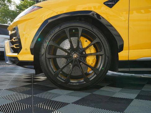 Used 2020 Lamborghini Urus AWD/4WD image 85