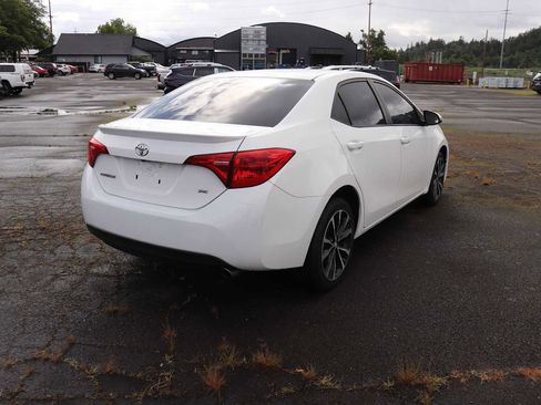 Certified 2019 Toyota Corolla SE FWD image 5