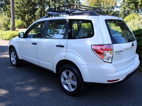 Used 2011 Subaru Forester 2.5X image 4