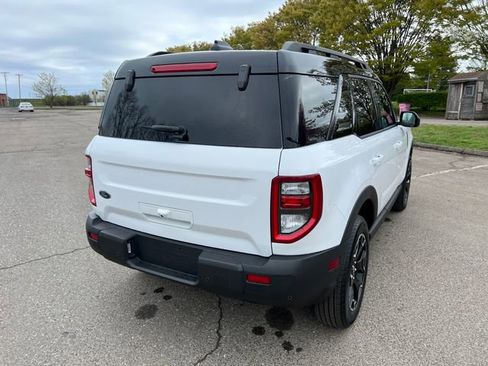 Used 2025 Ford Bronco Sport Outer Banks AWD/4WD image 10